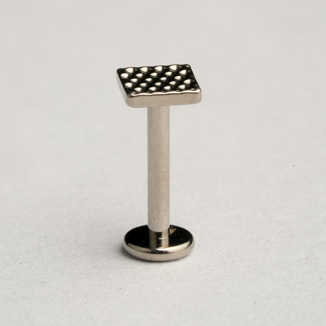 Silver textured square ASTM F-136 titanium flat-back labret stud