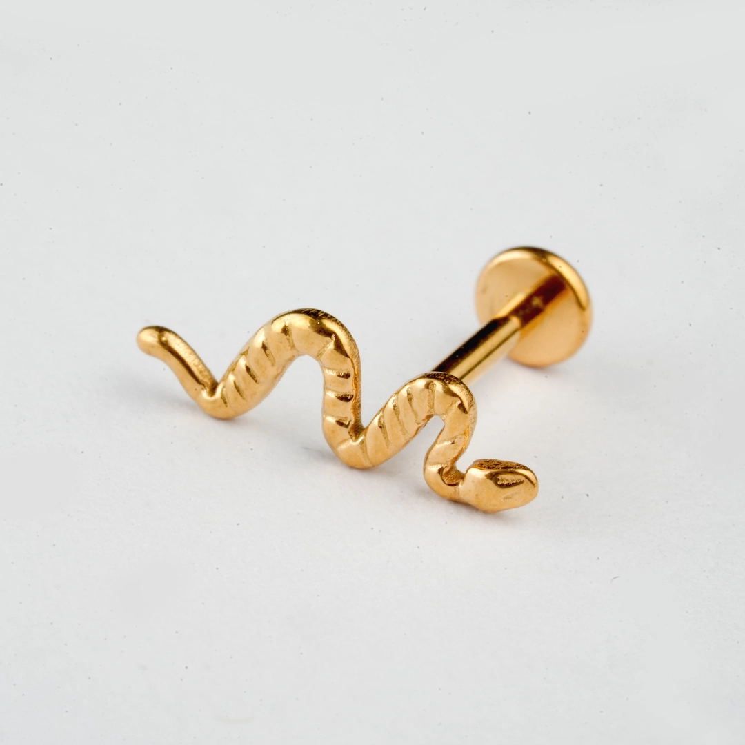 Textured snake ASTM F-136 titanium flat-back labret studs in golden