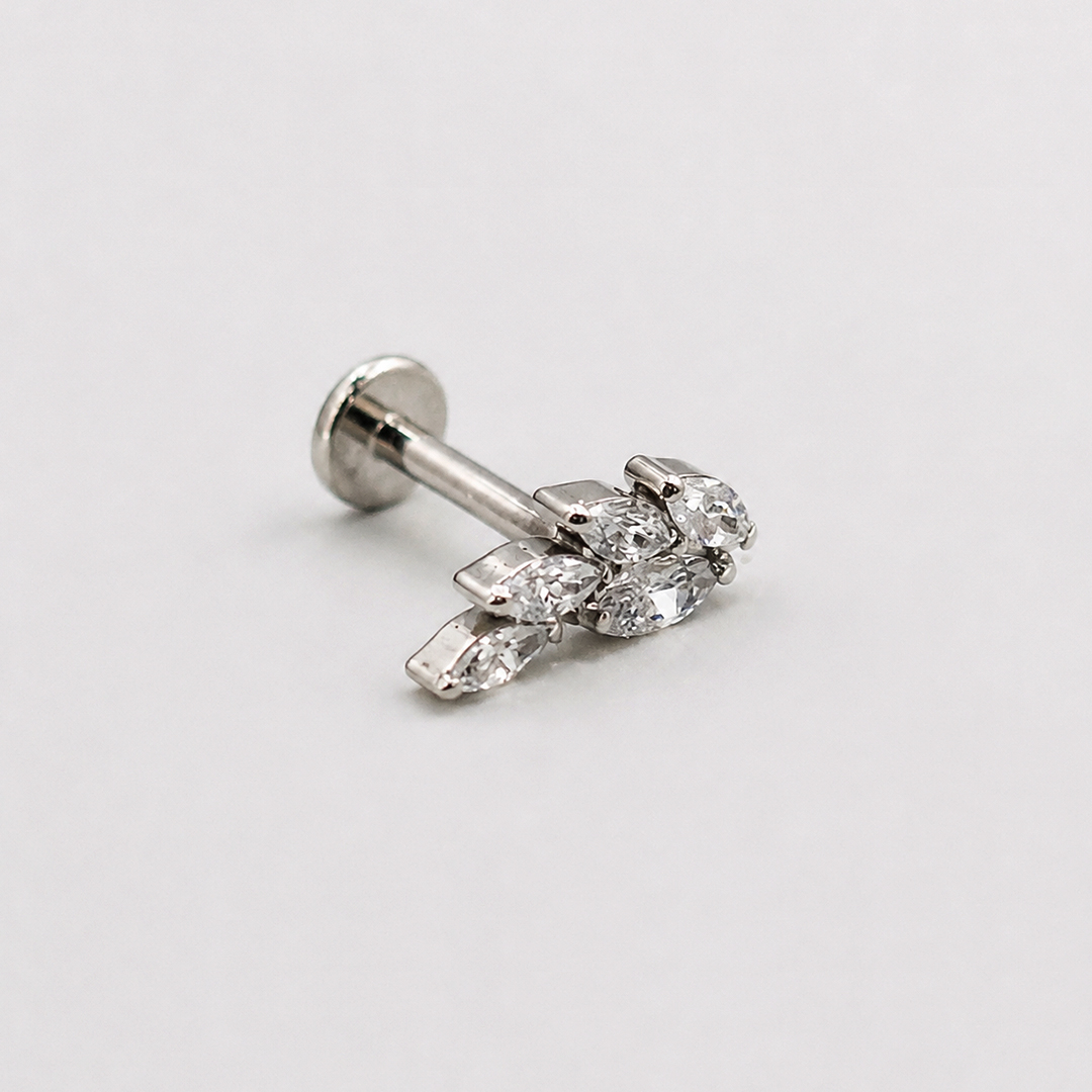 Silver five-leaf marquise zircon ASTM F-136 titanium flat-back labret studs