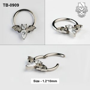 Silver bat-wing zircon ASTM F-136 titanium clicker ring