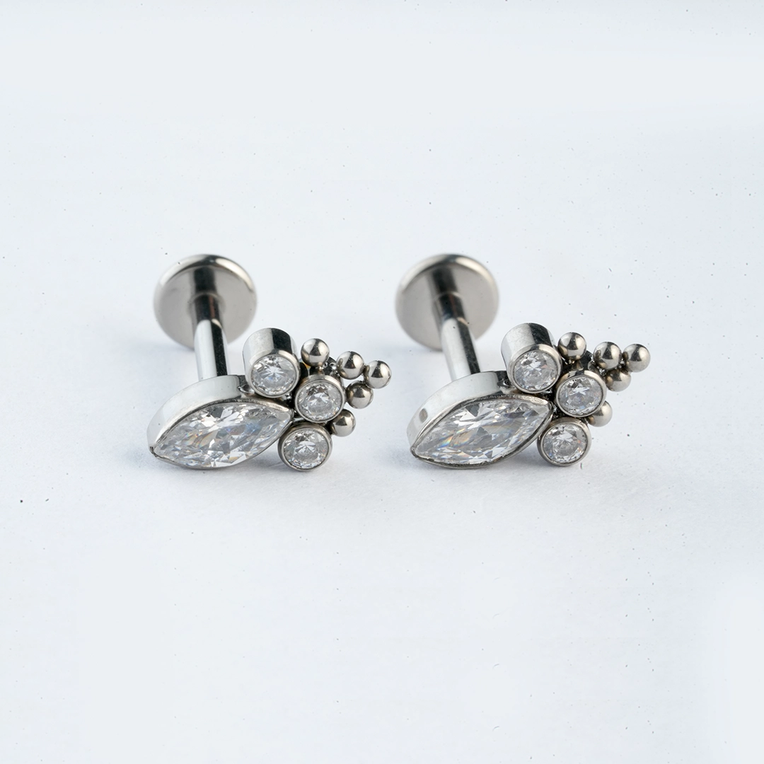 Silver marquise and round zircon ASTM F-136 titanium cluster labret stud
